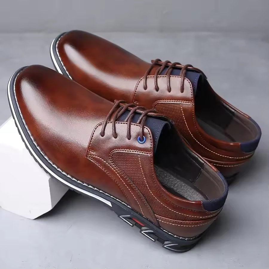 Klassische Herrenschuhe