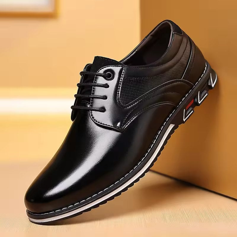 Klassische Herrenschuhe